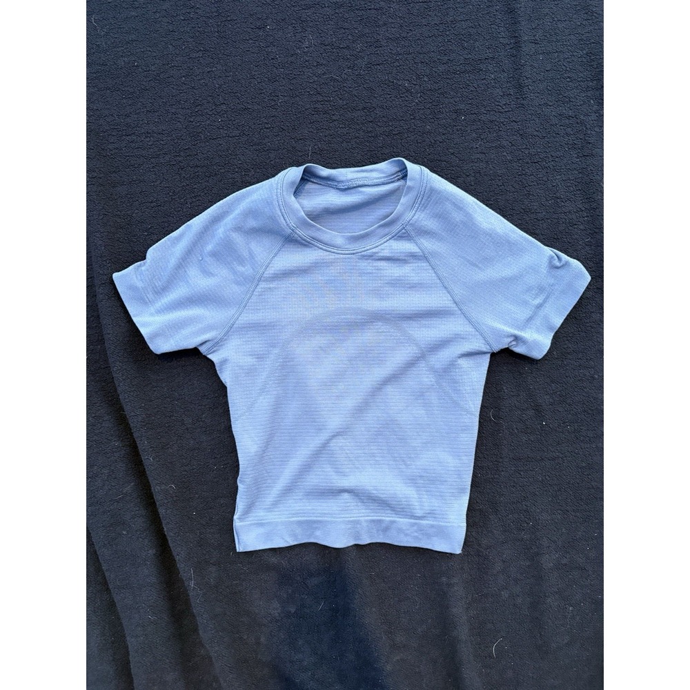 Lululemon Women's Swiftly Tech 2.0 Cropped Short Sleeve Top Size 0 Blue